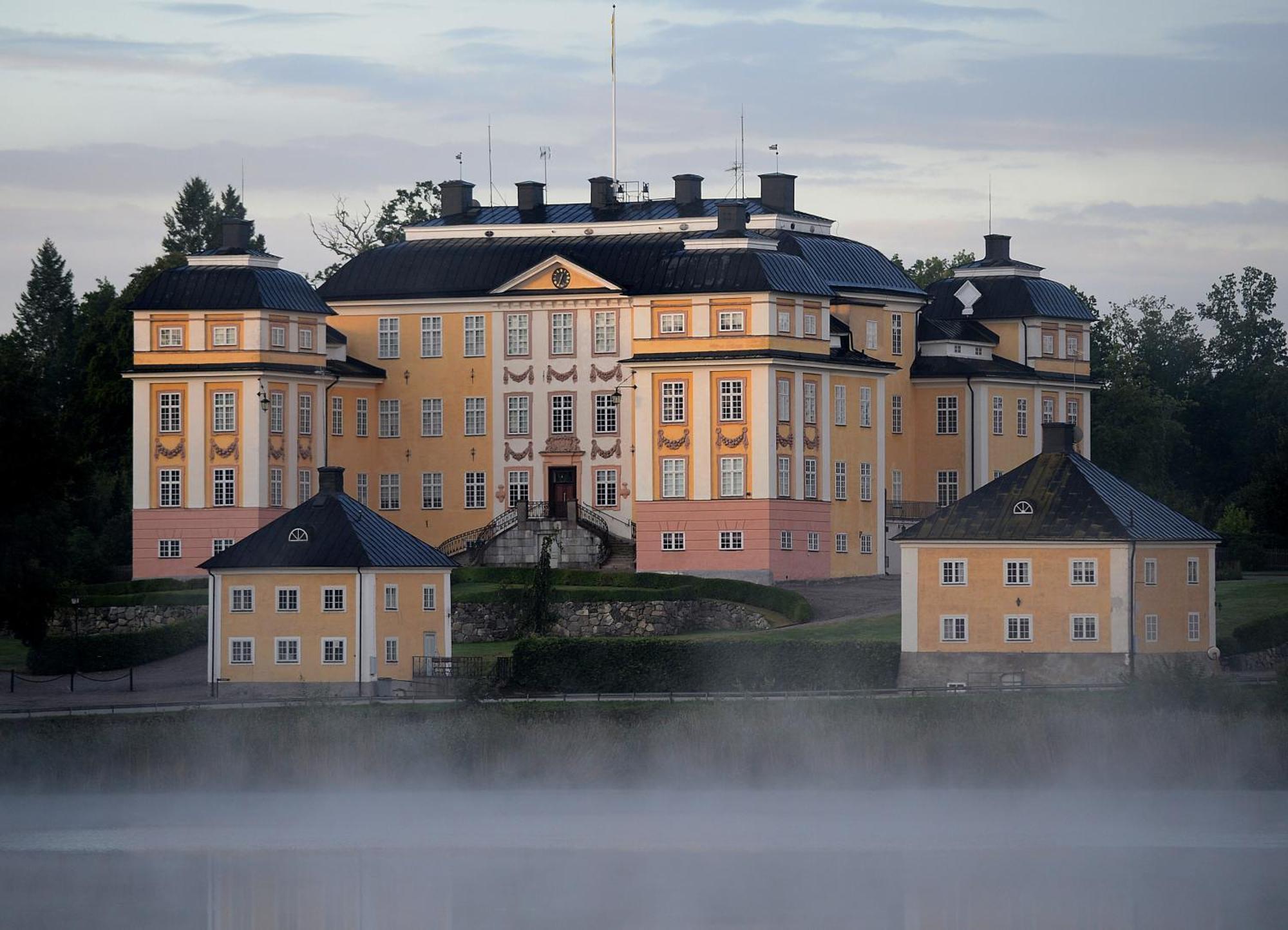 Hotel Ericsbergs Slott Katrineholm Exterior foto